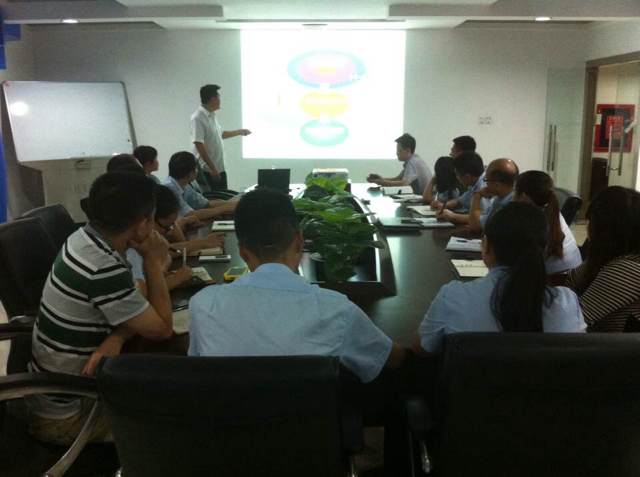 應邀開展供應鏈管理培訓 專業(yè)水準獲華陽通滿堂喝彩