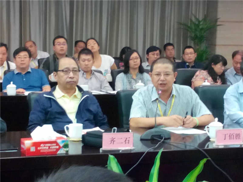 辦工業(yè)工程企業(yè)應(yīng)用高峰論壇 赴格力電器參觀(guān)借鑒管理精髓