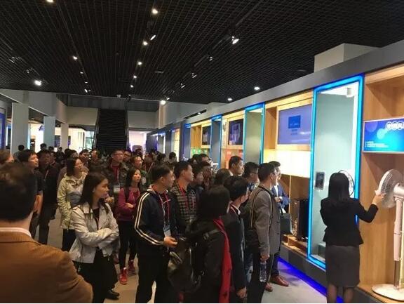 走進‘美的’與‘萬和’，感受“智造”的魅力！