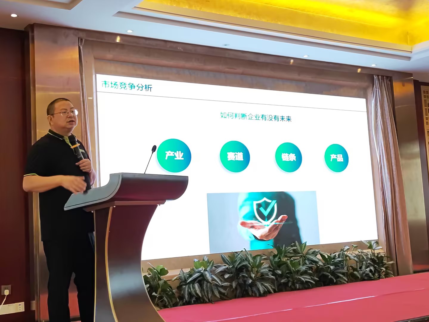 1696587359510905.jpg fb8cd47ed3e1147e0e64862094354102.jpg